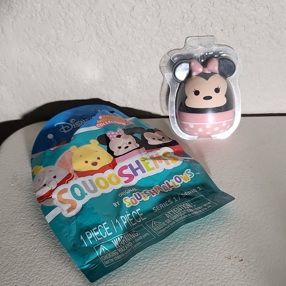 Squishmallow Disney Minney Mouse Stress Ball New Opened For Show